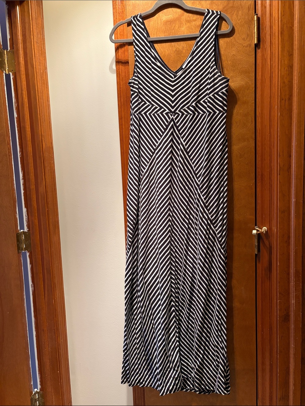 Sleeveless Black and White Striped V‑Neck Maxi Dress (Maternity)